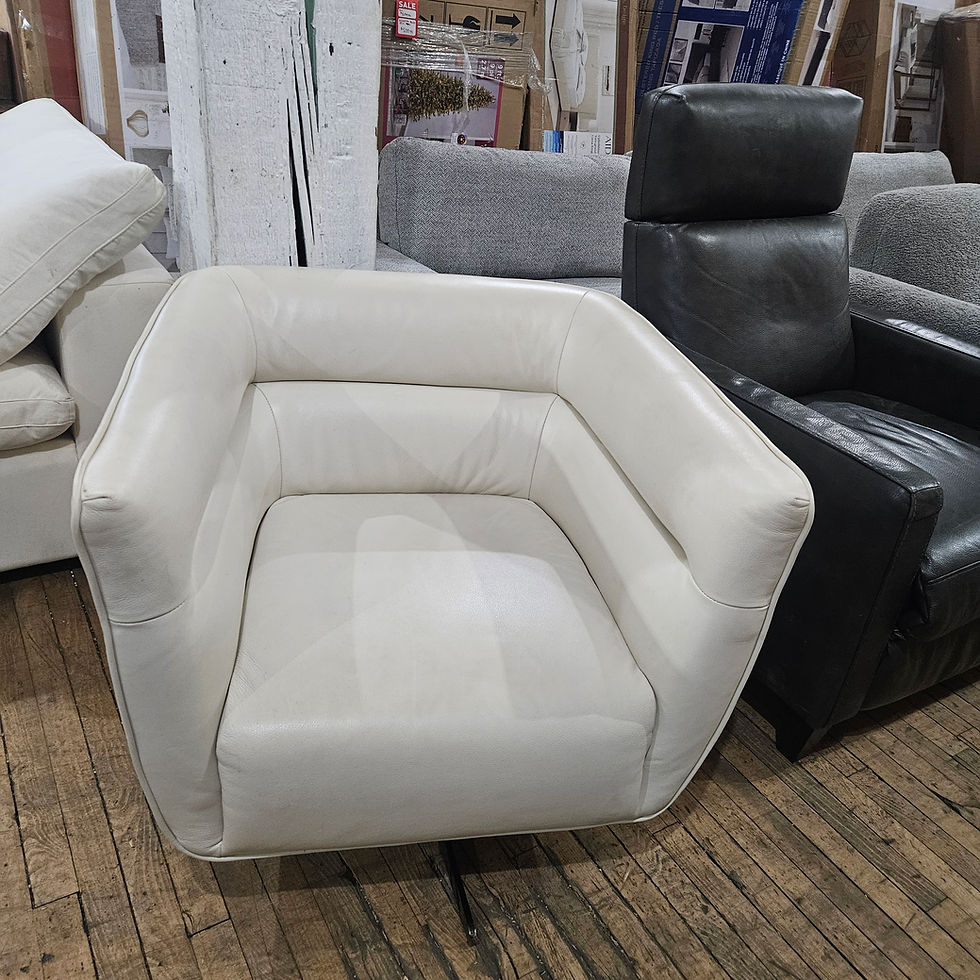 Thumbnail: Natuzzi Cream Top Grain Leather Swivel Chair - 1657744