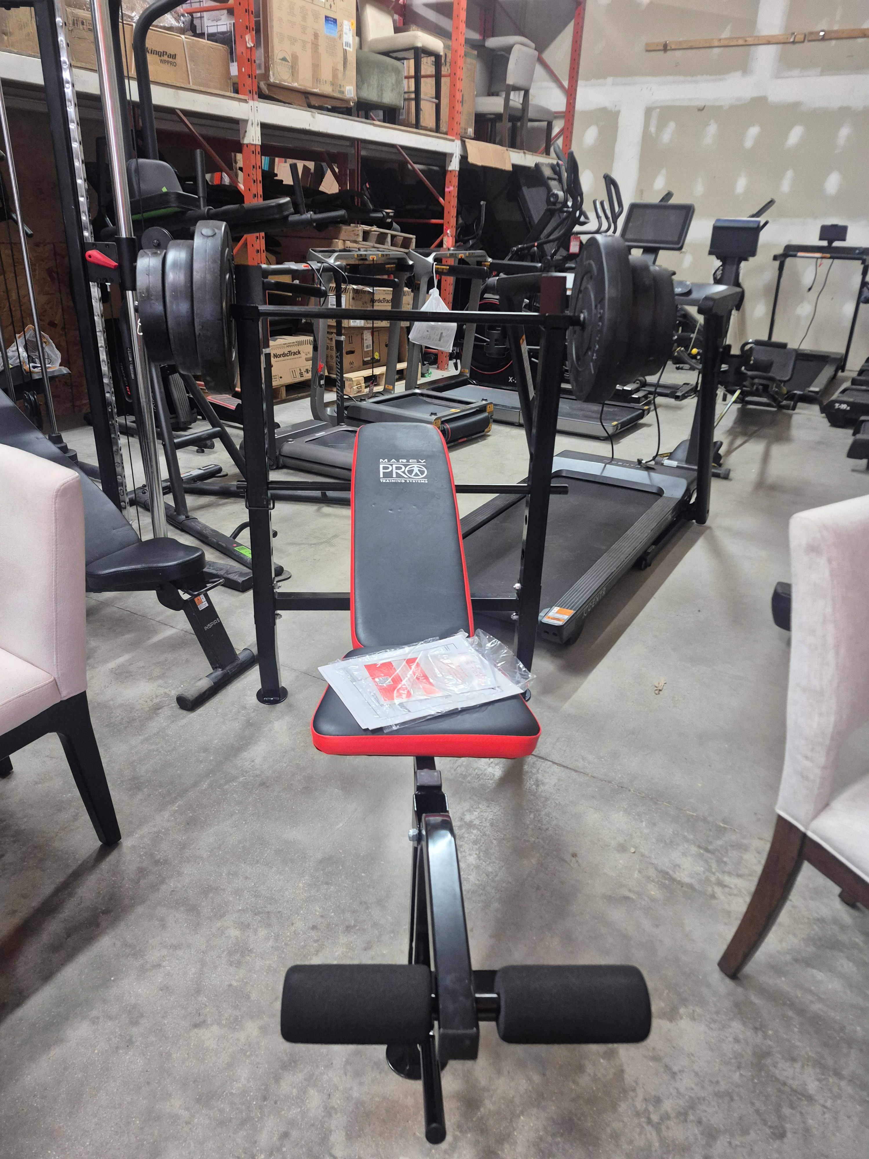 Marcy Pro Standard Bench with 45.4 kg (100 lb.) Weight Set
