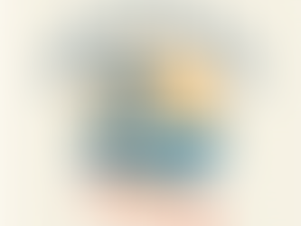 Logotyp för Bredsand Tropez med palm, sol och hav i somriga färger.