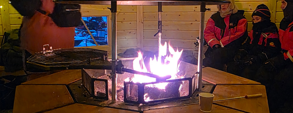 enjoy warm berry juice and sweat bread whilst warming in the Kota