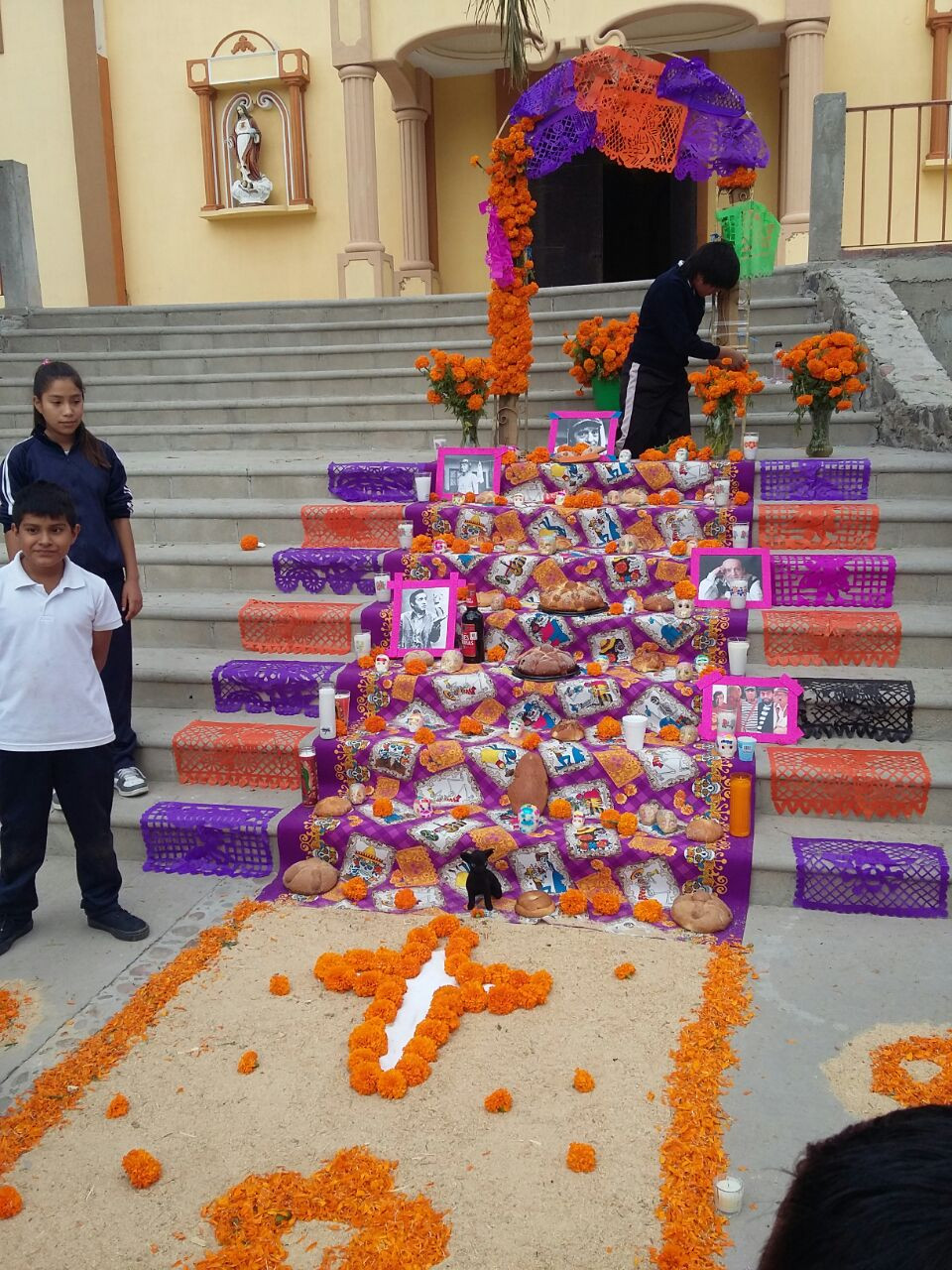 Altar de Muertos en Don Bosco