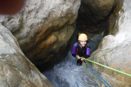 canyoning rodellar oscuros.JPG