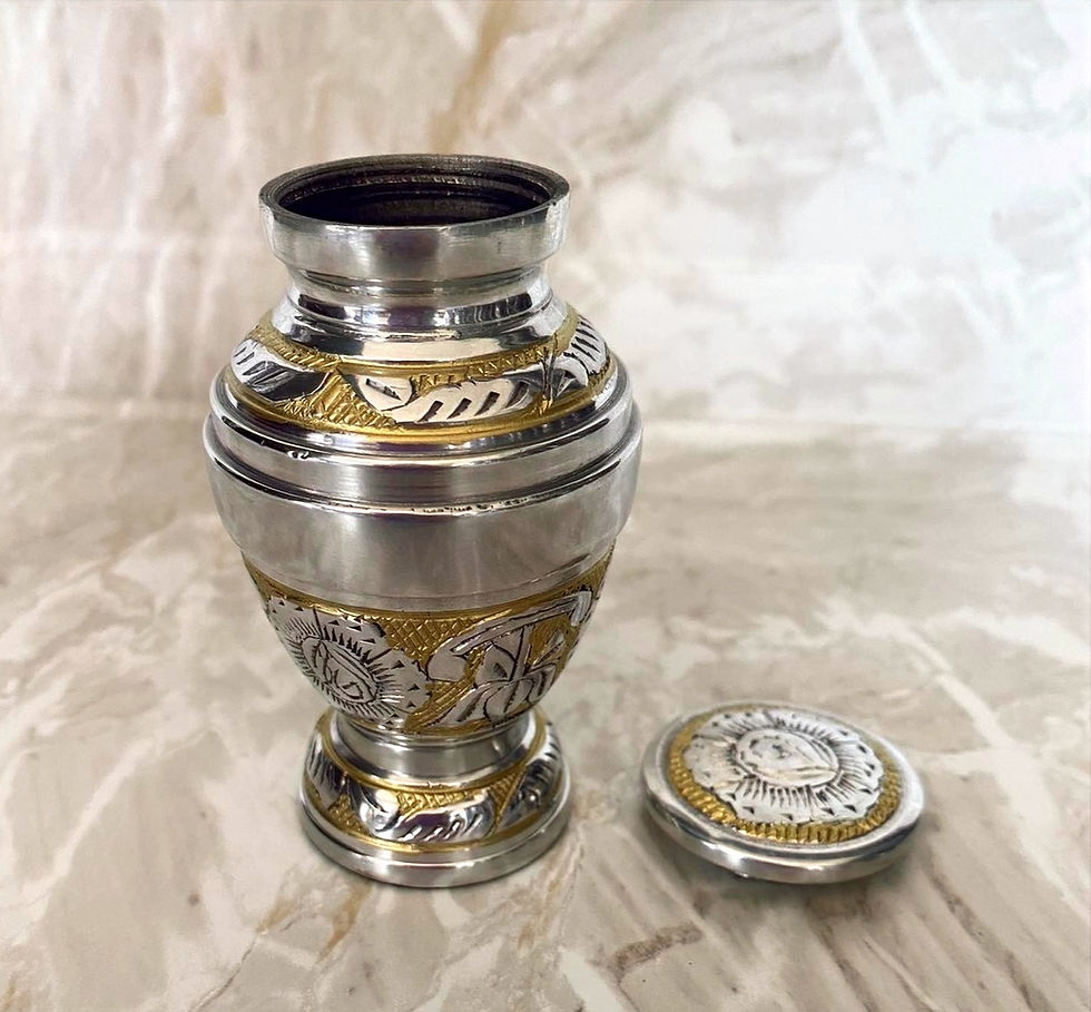 Thumbnail: Gold & Silver Small Urn