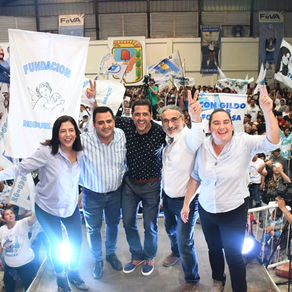 Multitudinario acto del Frente de Todos