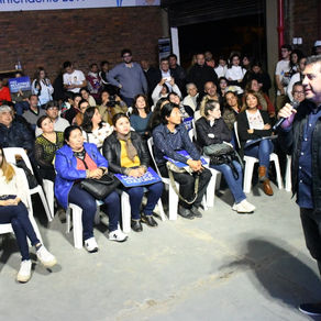 Renovó su compromiso de intervenir 1000 calles y propuso fortalecer la identidad cultural barrial