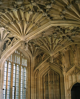 Divinity School Oxford.jpg