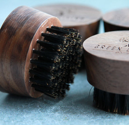 mini beard brush (2) copy.jpg