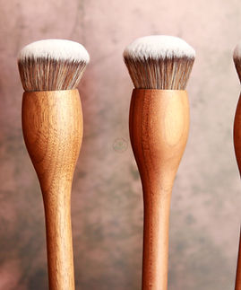 walnut in one brush synthetic hair (10) copy.jpg