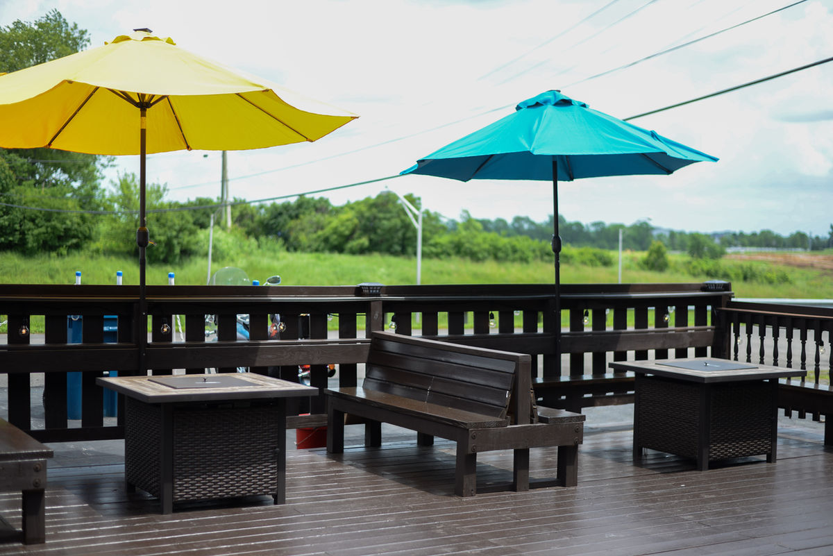 Rose & Jim's Bar & Grill