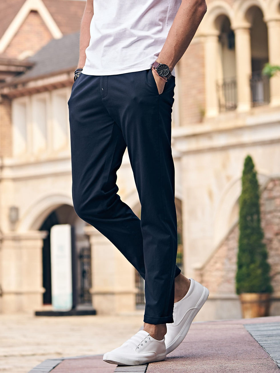 Thumbnail: Men Rolled Hem Solid Pants