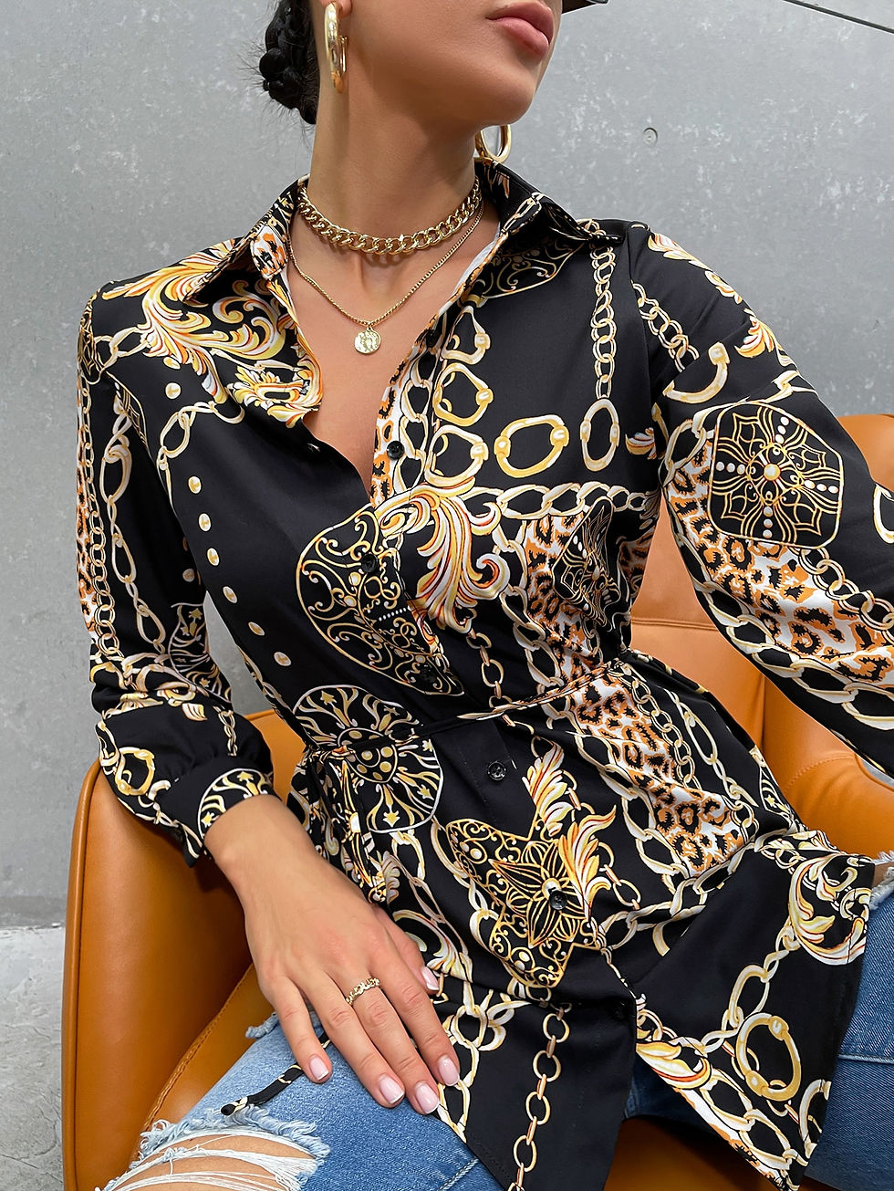 Thumbnail: SHEIN SXY Chain And Baroque Print Curved Hem Button Up Blouse