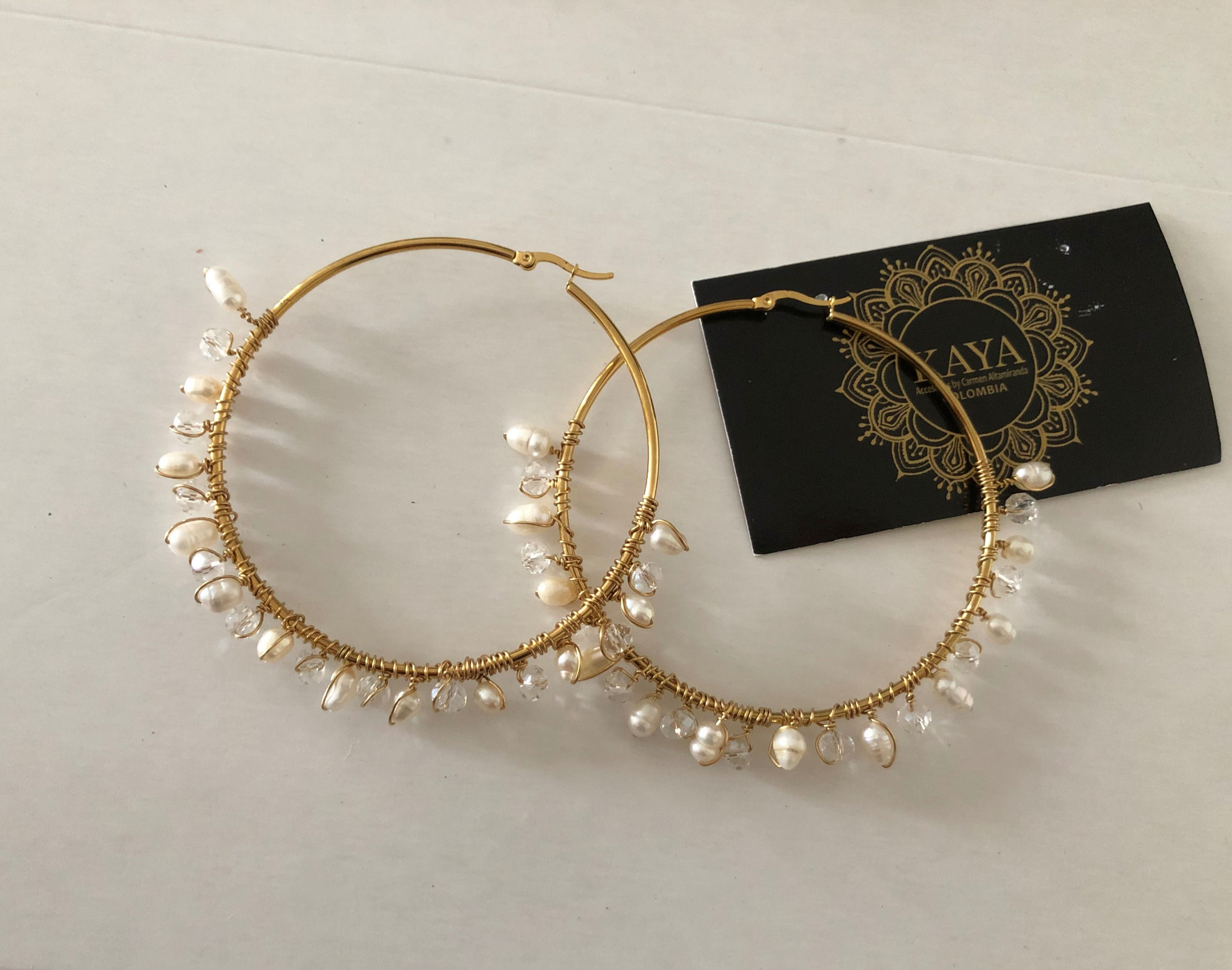 Argollas en acero con cristales de murano y perlas cultivadas