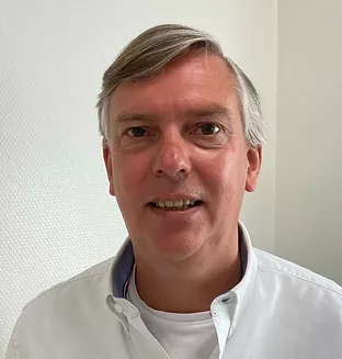 Drs. S. van der Beek