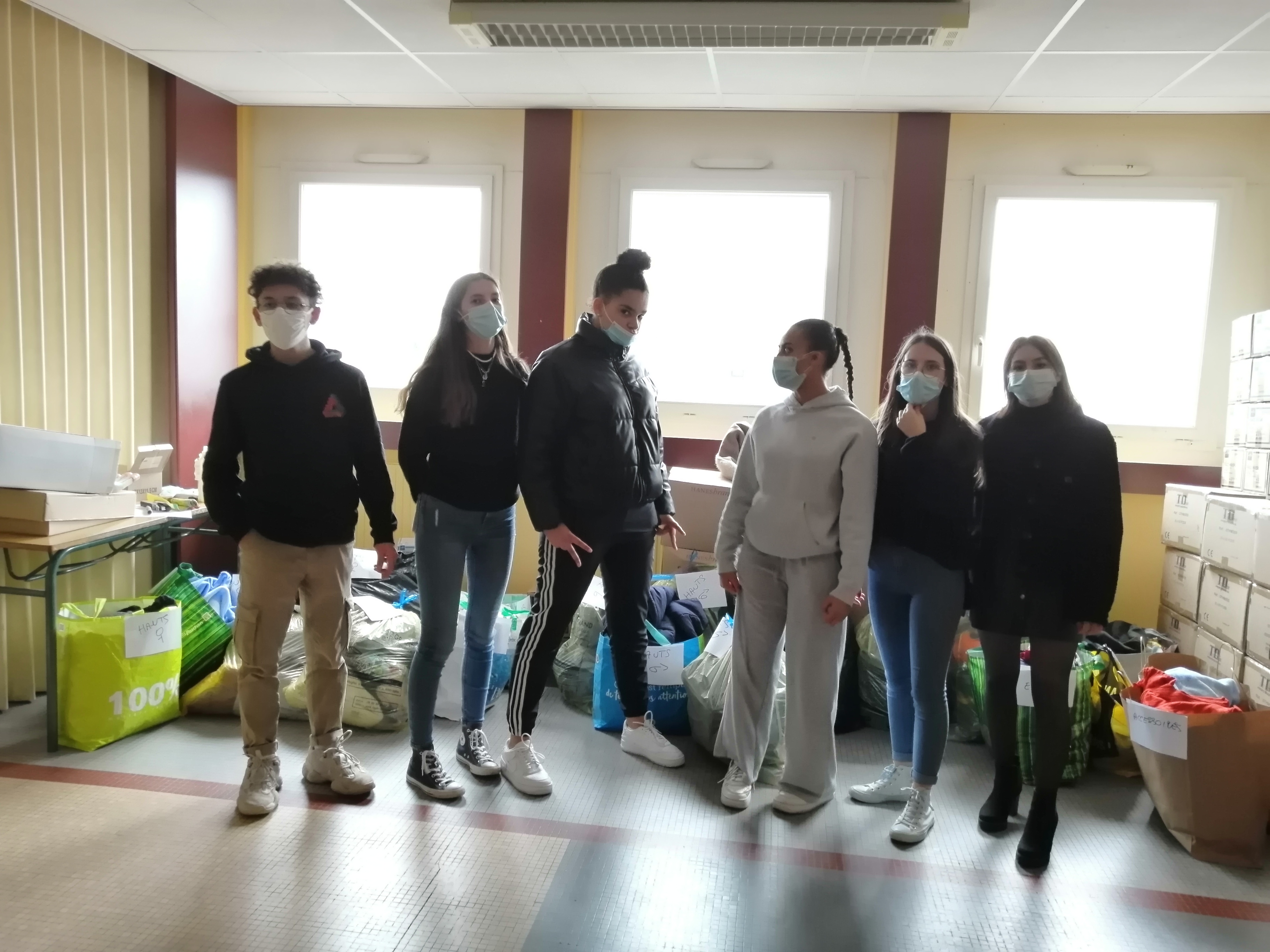 Collecte de vêtements Lycée Picasso