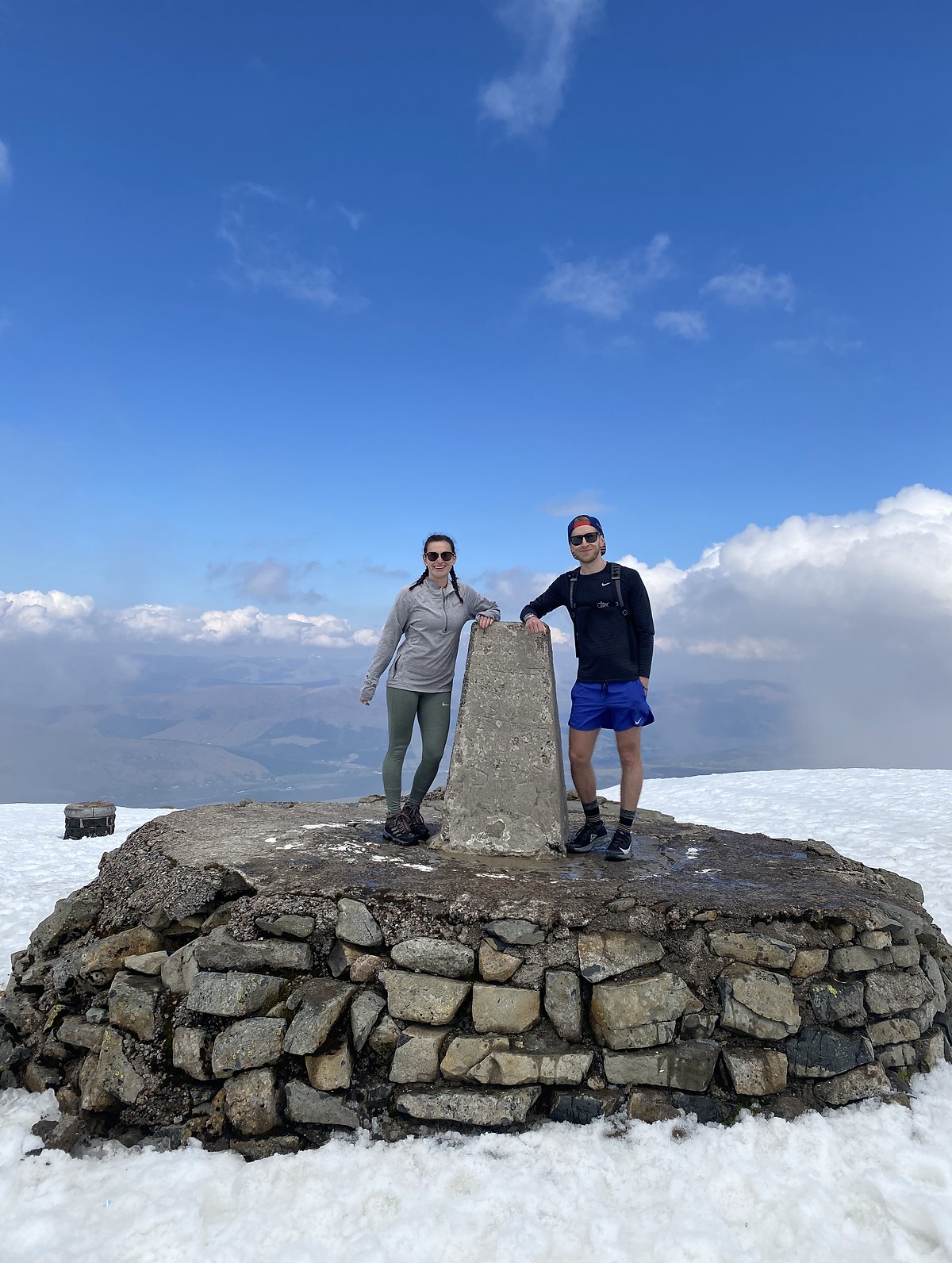 CLIMBING BEN NEVIS 958583 C090822415e24fb88b8040e0e429245c~mv2