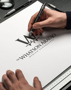 Mockup_-_Logo_-_Dr._Whatson_AraÃºjo_1