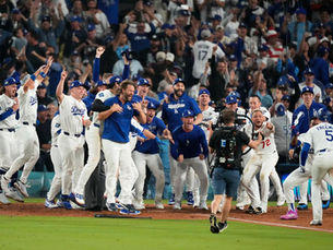 Freddie Freeman vuelve a hacer historia: Dodgers ganan un Juego 3 de locura en 18 entradas