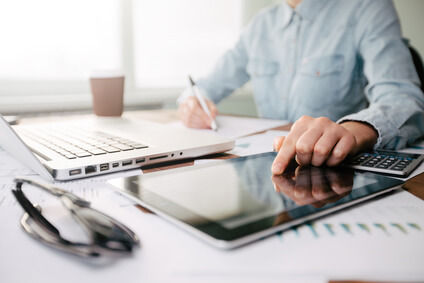 Les contrats de production et de fournitures de services informatiques