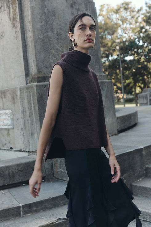 TROUPE-EDIT-FW254055.jpg
