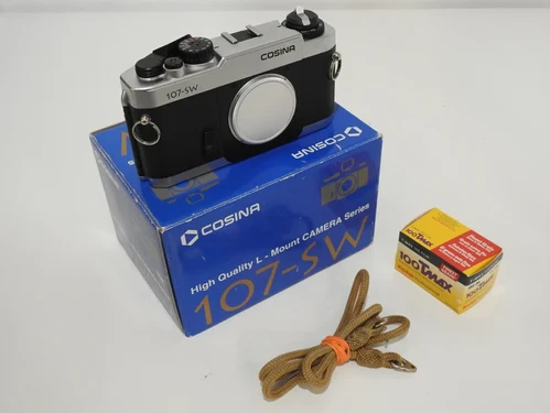 フィルムカメラ Cosina 107-SW (Rare Bessa-L Model) Now's Your Chance to Grab an Extremely Rare Cosina 107-SW