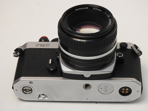 Nikon FM2 N SLR Fully Manual Film Camera + Nikon 50mm 1.8 in