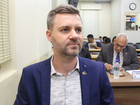 Conteúdos digitais na educação municipal são tema de requerimento