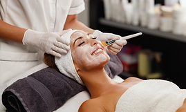 cuando-necesitas-una-limpieza-facial-profunda-1.png