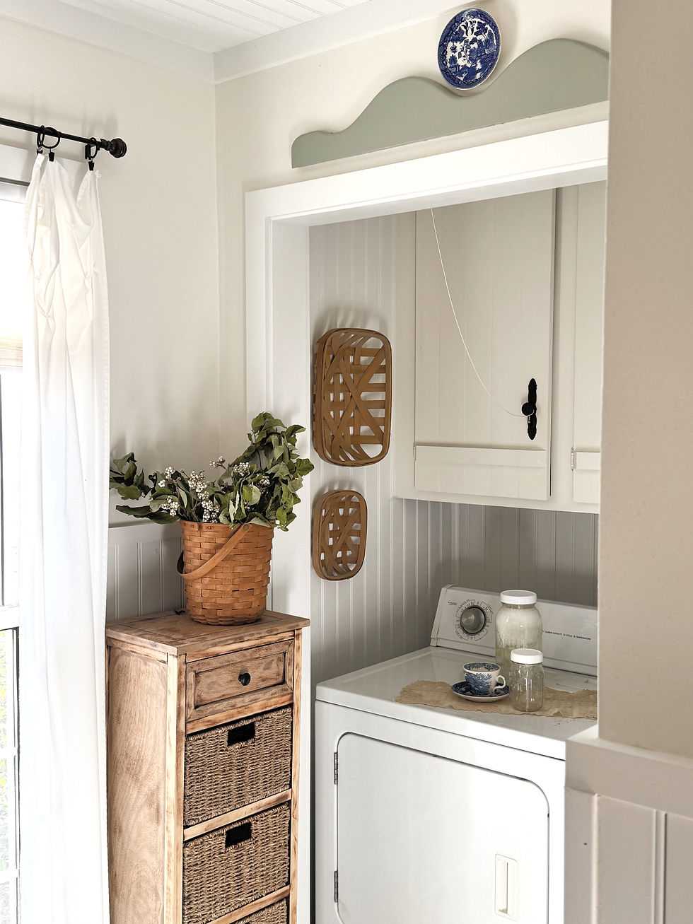 farmhouse laundry with baskets