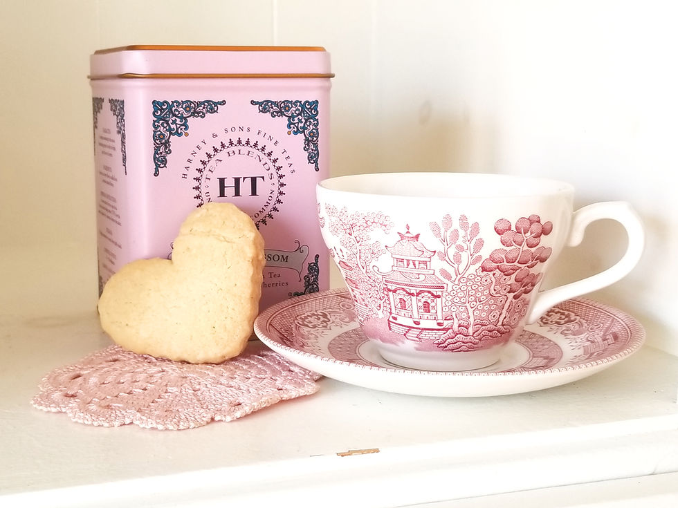 tea-tin-cookie-tea-cup-pink-white