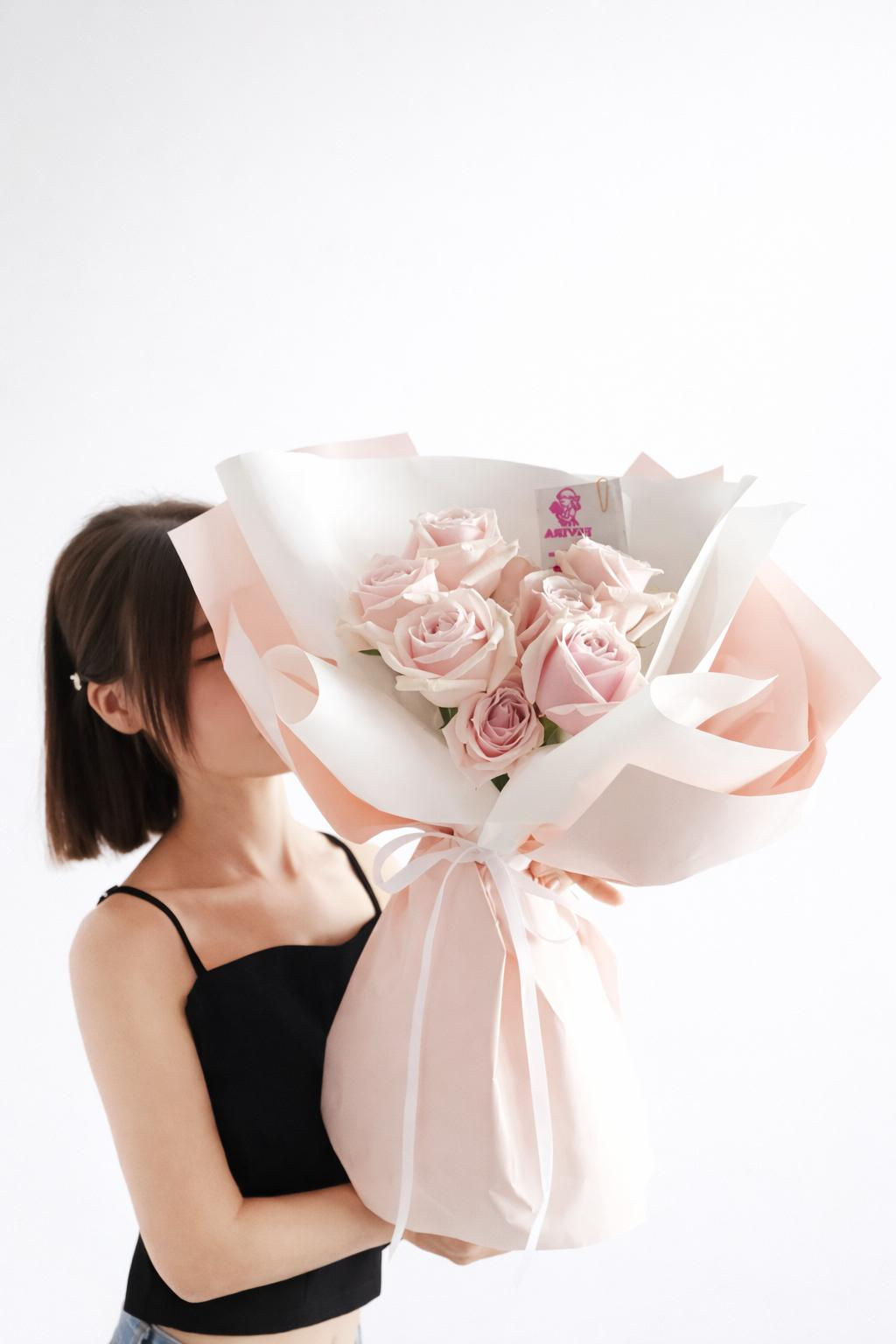 Pink Rosé Bouquet (M Size)