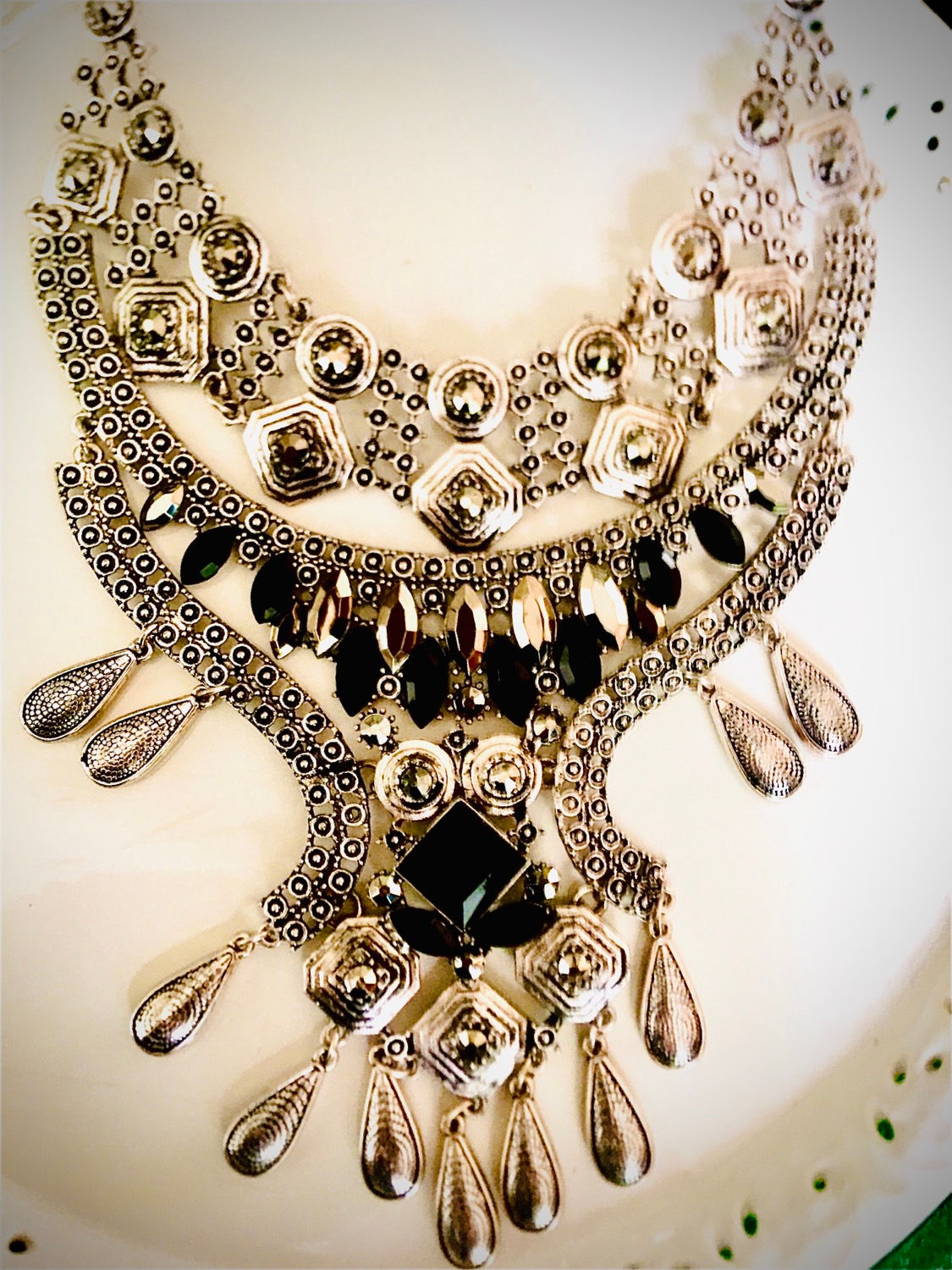 Collares hindúes pechera