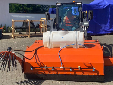 Dicas práticas de como usar uma vassoura hidráulica