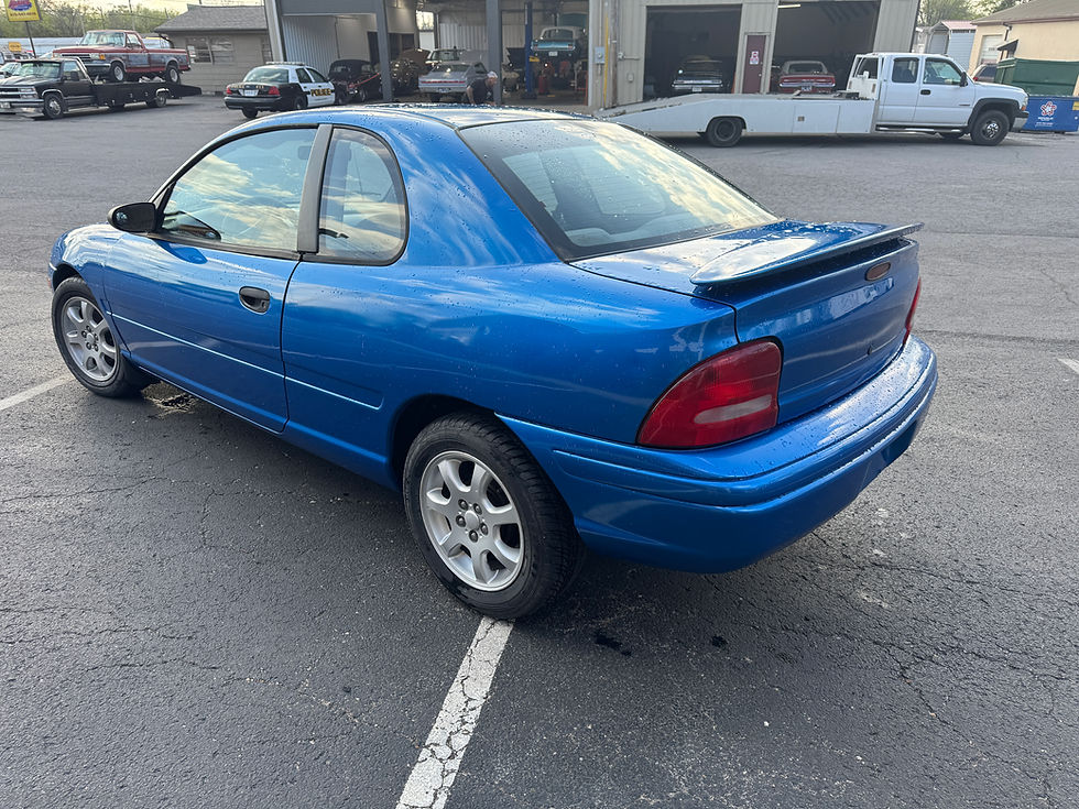 Thumbnail: 1999 Dodge Neon