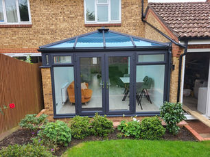 Conservatory in black