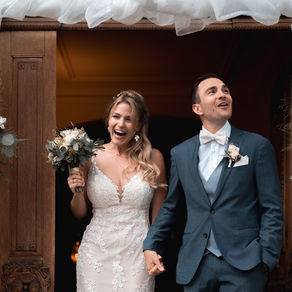 Traumhafte Hochzeitsfotografie in Lenzburg: Eine Kutschenhochzeit zum Verlieben