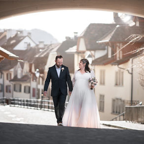 Liebe und Licht: Eine Winterhochzeit in Aarau