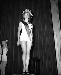 1946 Miss Chicago - Cloris Leachman.jpg