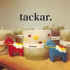 tackar.