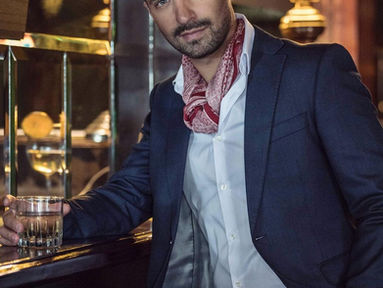 Ator e cantor brasileiro Rodrigo Massa desponta em Hollywood