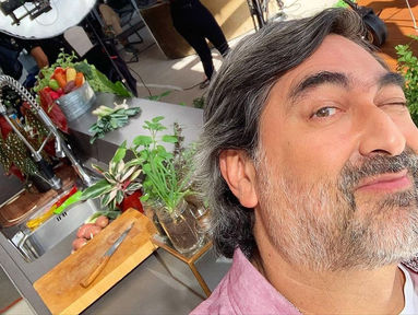 Zeca Camargo apresenta hoje o “Replay” relembrando músicas que marcaram temas de novelas