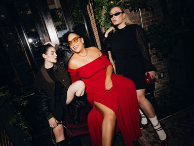 Tommy Hilfiger e SZA promoveram brunch durante NYFW