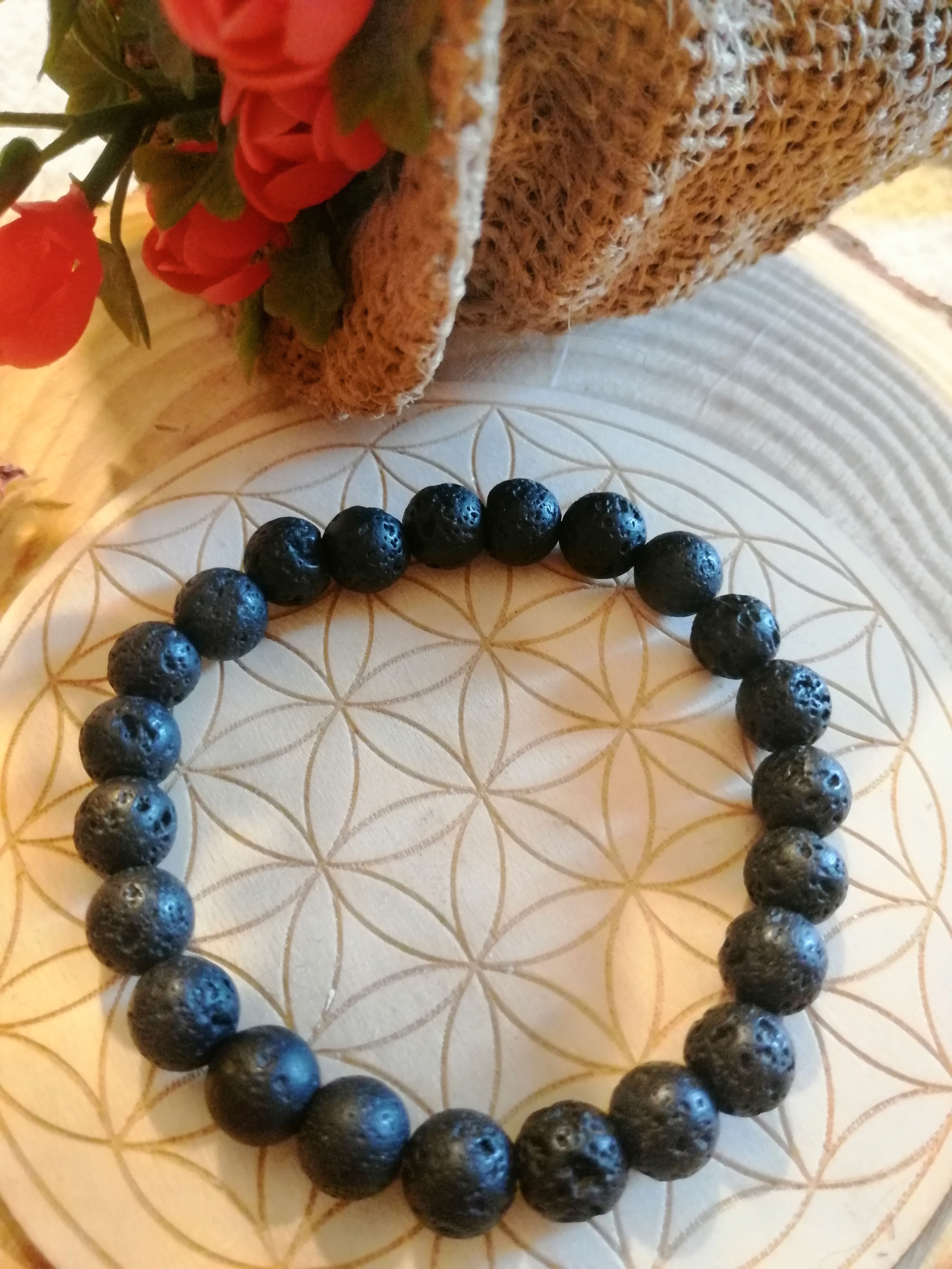 Pulseira de pedra lava vulcânica