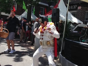 David Lazarus of Port AdVenture Cruises is a born entertainer!
