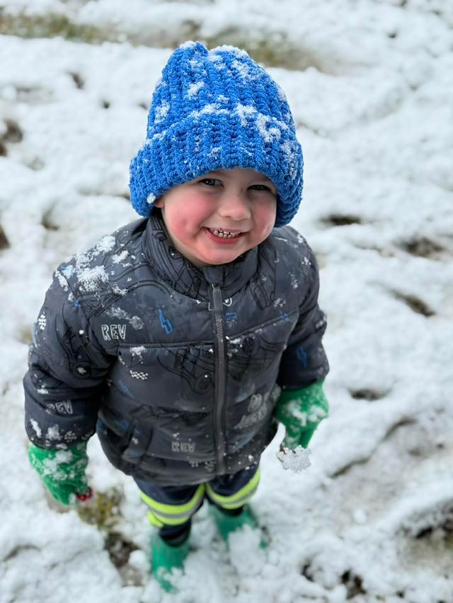 TG's Uralla Families enjoying snow | TG's Child Care