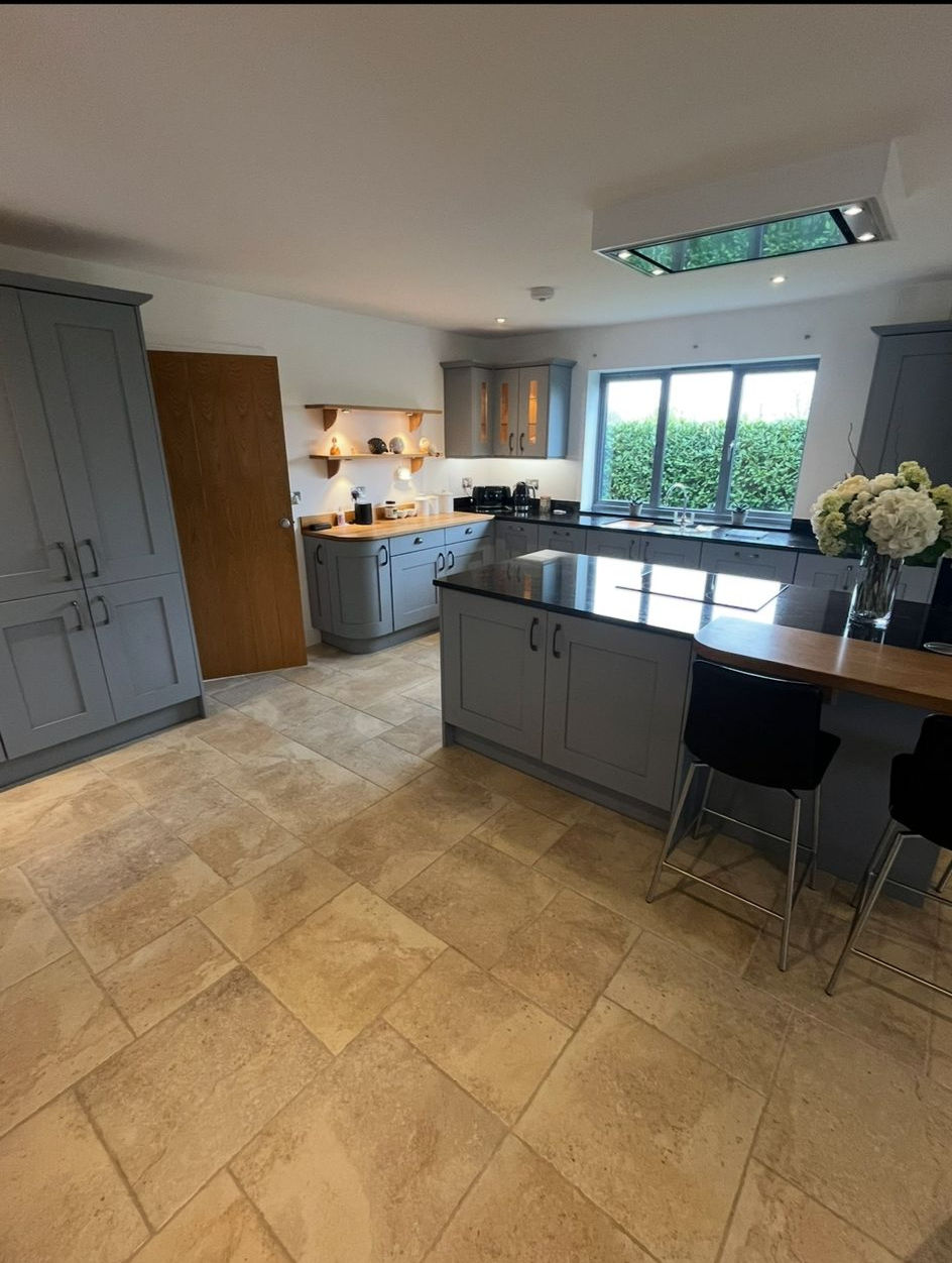 WhatsApp Image 2025-03-28 at 9.08_edited.jpg