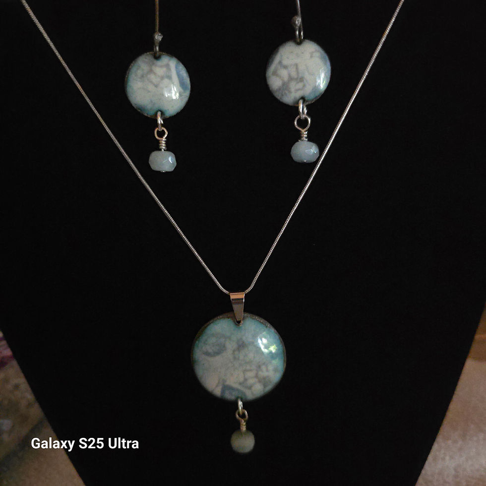 Thumbnail: Enamel Pendant & Earring Set E001