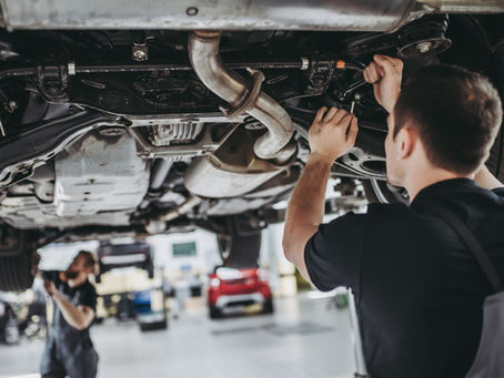 A COMPREHENSIVE GUIDE TO TRANSMISSION REBUILDS VS. REPLACEMENTS