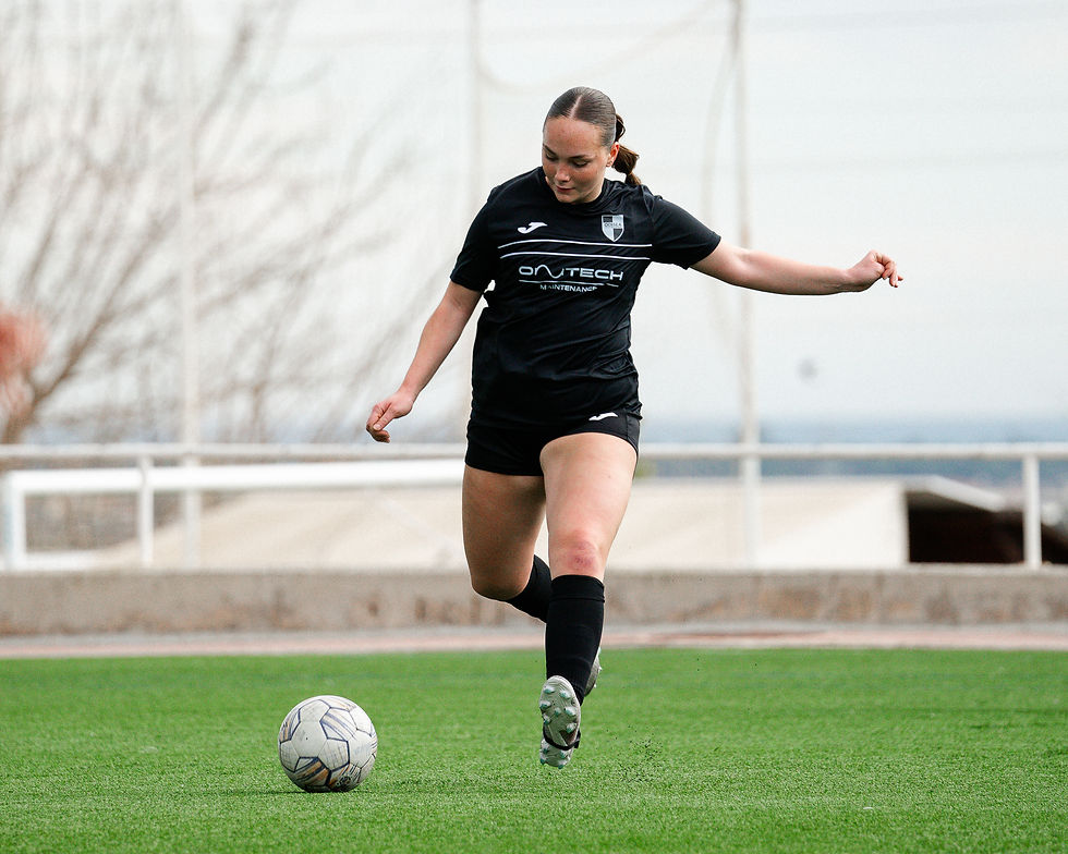 From Here to Castellón: Gracie Scott