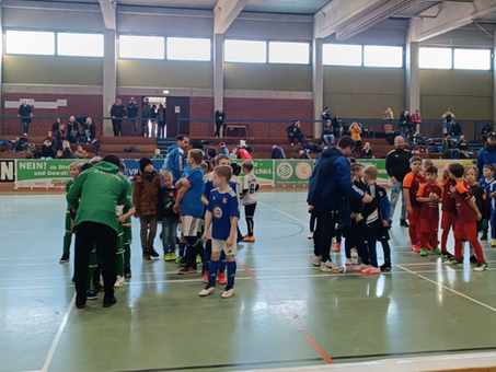 Der Ball rollt beim Budenzauber