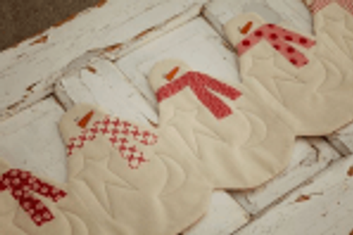 Sweetwater's Easy Quilted Snowman Table Runner